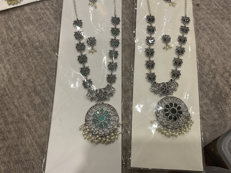 German Silver Long Necklace Set – Floral Link Chain, Round Pendant,…