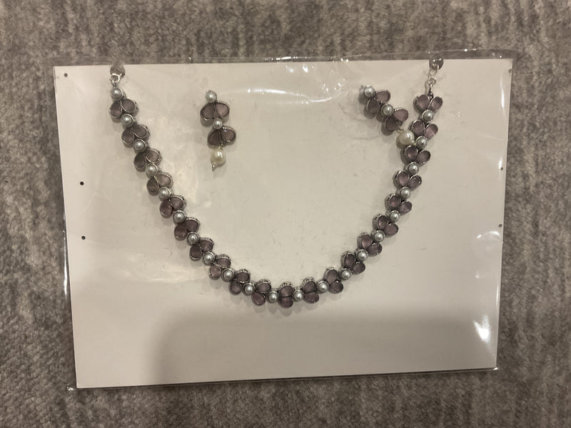 German Silver Clustered Stone Necklace – Mauve Stones & Pearls with…