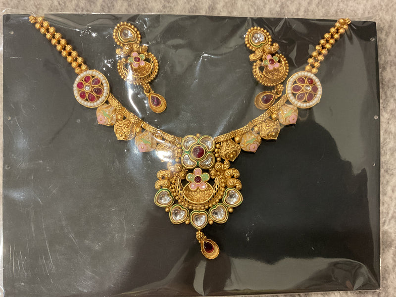 Kundan Necklace Set –
