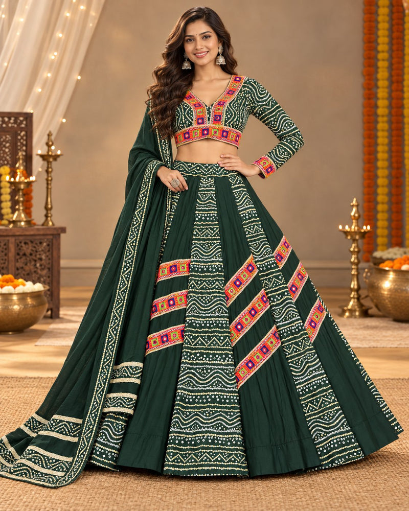 Dark green Bandhani chaniya choli set with dupatta, rayon, Kutchi border