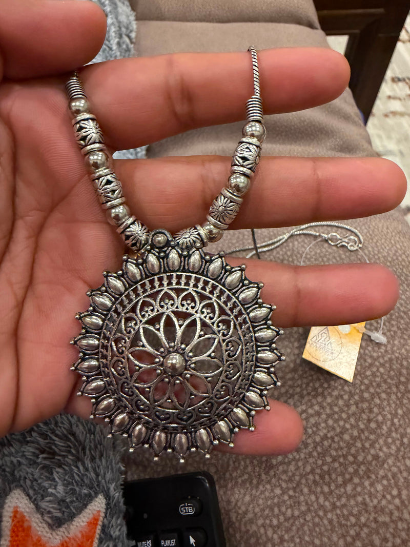 SILVER PENDENT ONLY